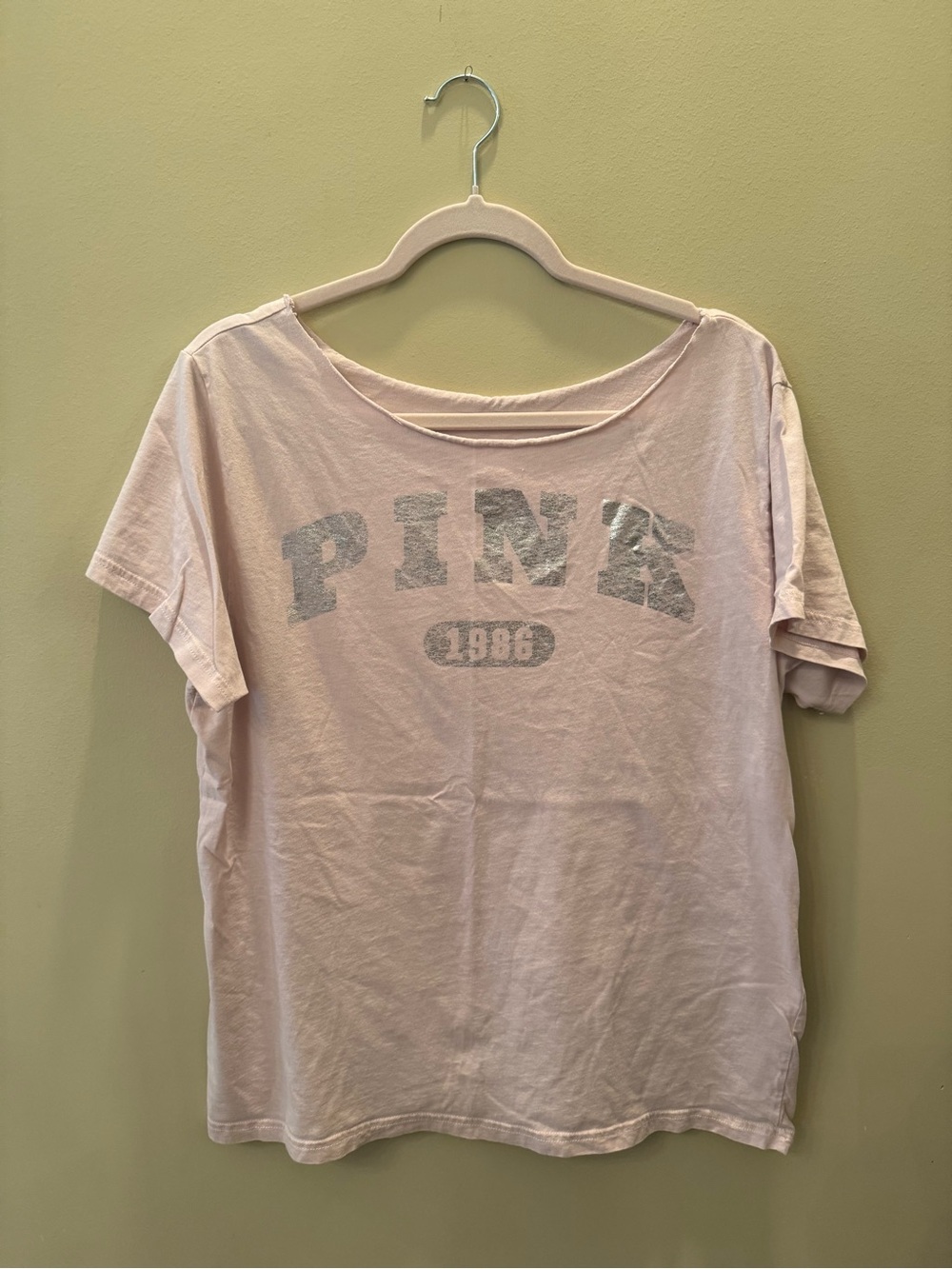 EUC PINK Victoria's Secret Pale Pink Short-Sleeve Tee - M